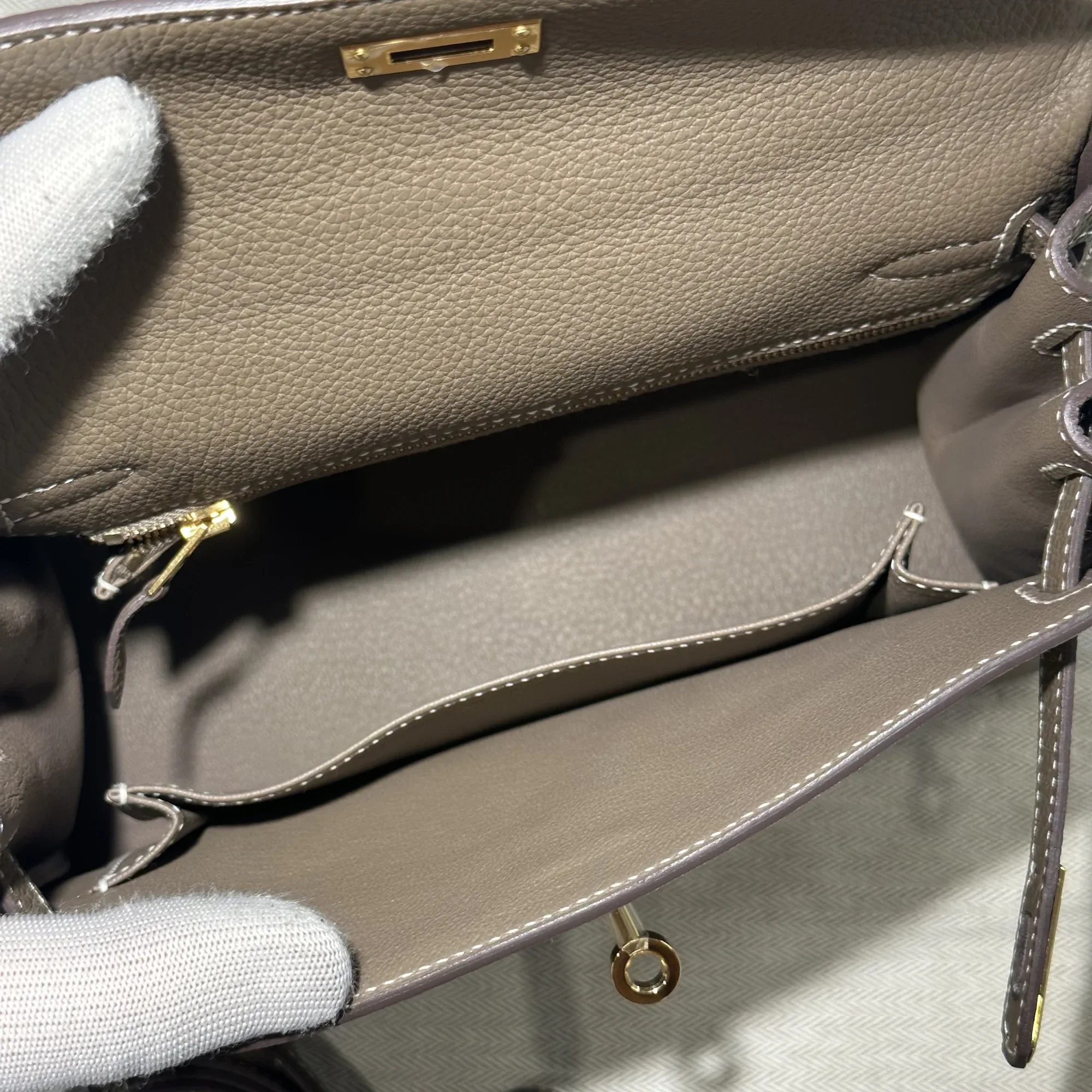 Hermes Kelly 25 Togo Leather Etoupe GHW миниатюра 7