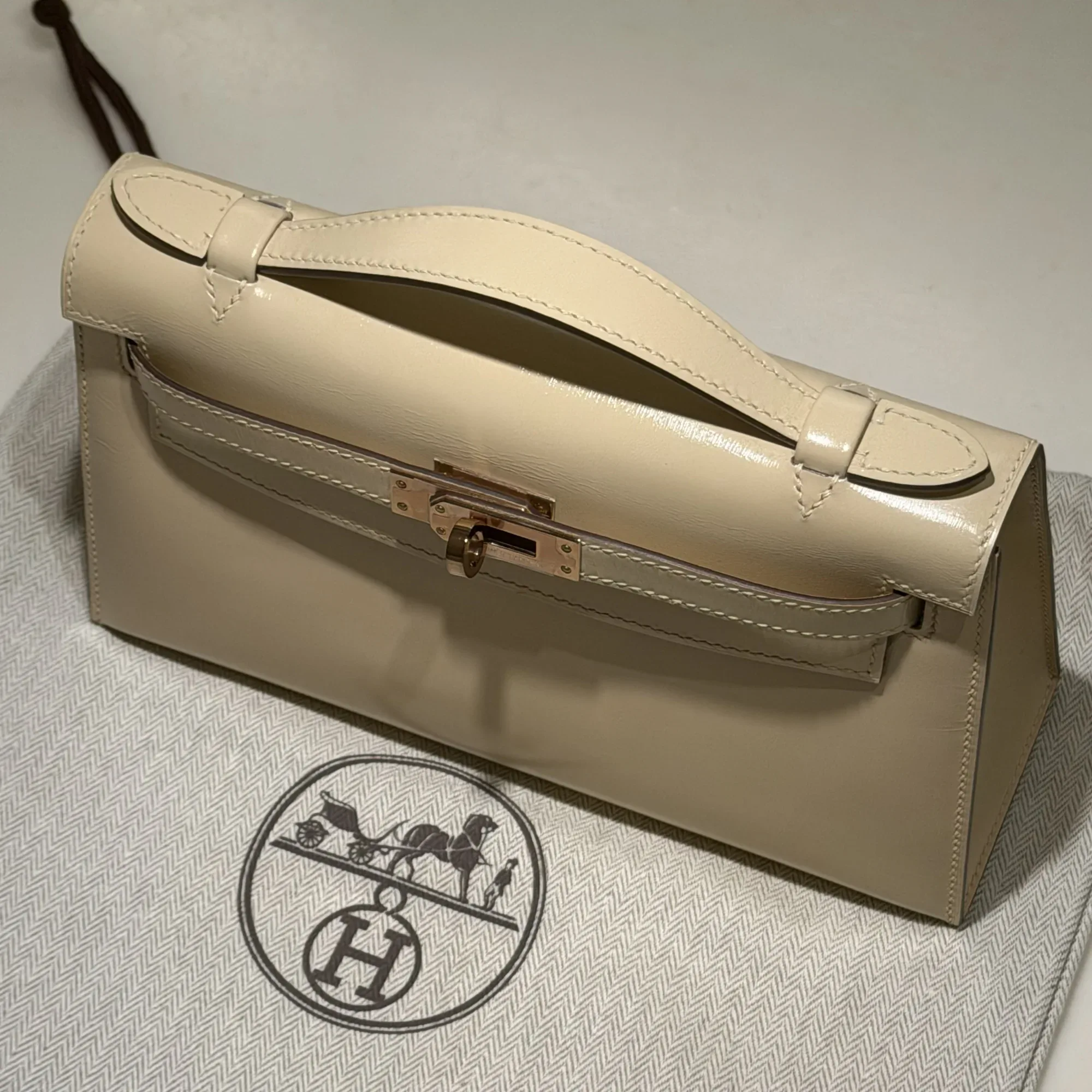 Hermes Kelly Pochette 22 Rose Gold Chèvre Leather GHW